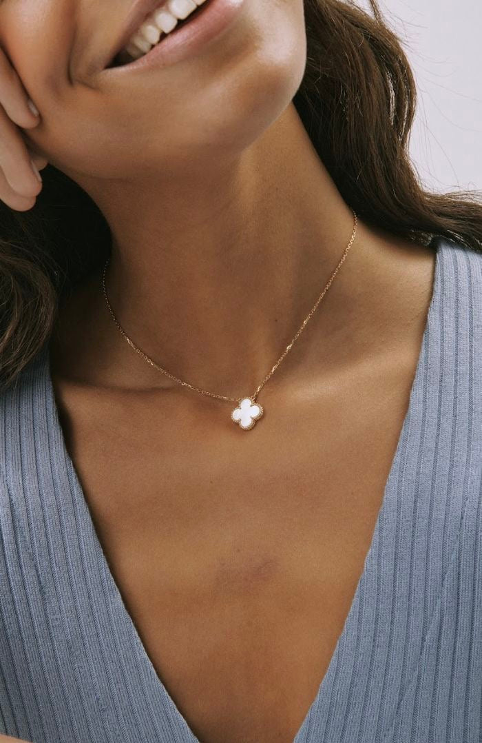 Van Necklace (White)