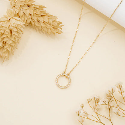 Minimal Round Pendant
